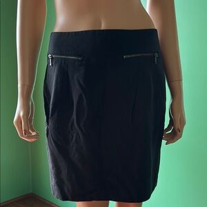❤️❤️NWOT LOFT Black Pencil Mini Skirt for Work With Zipper Detail❤️❤️